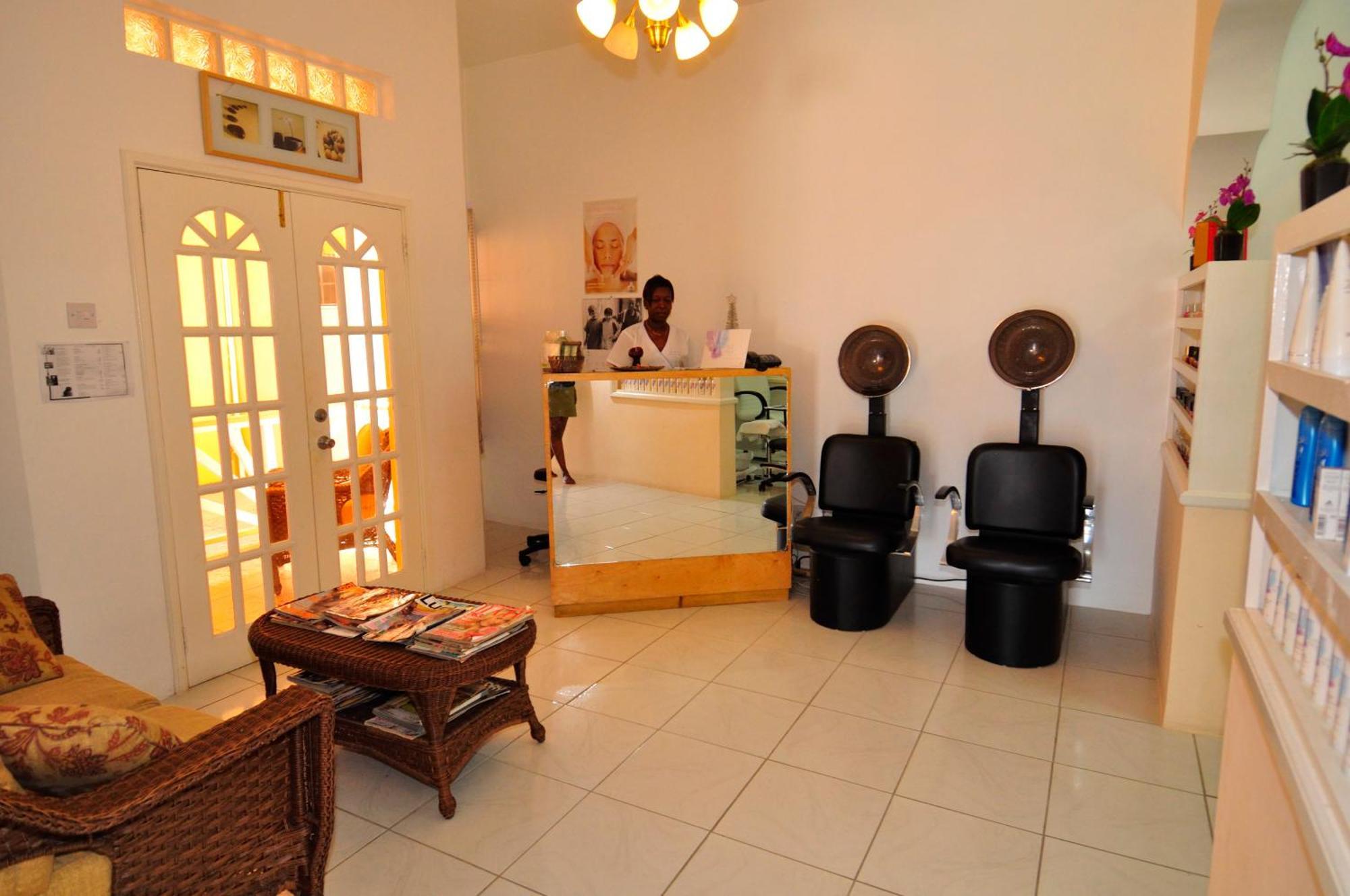 La Heliconia & Day Spa St. George's Dış mekan fotoğraf