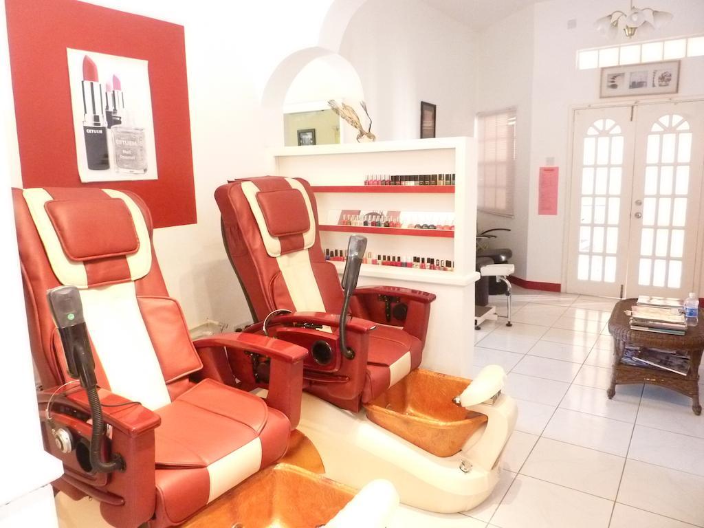 La Heliconia & Day Spa St. George's Dış mekan fotoğraf