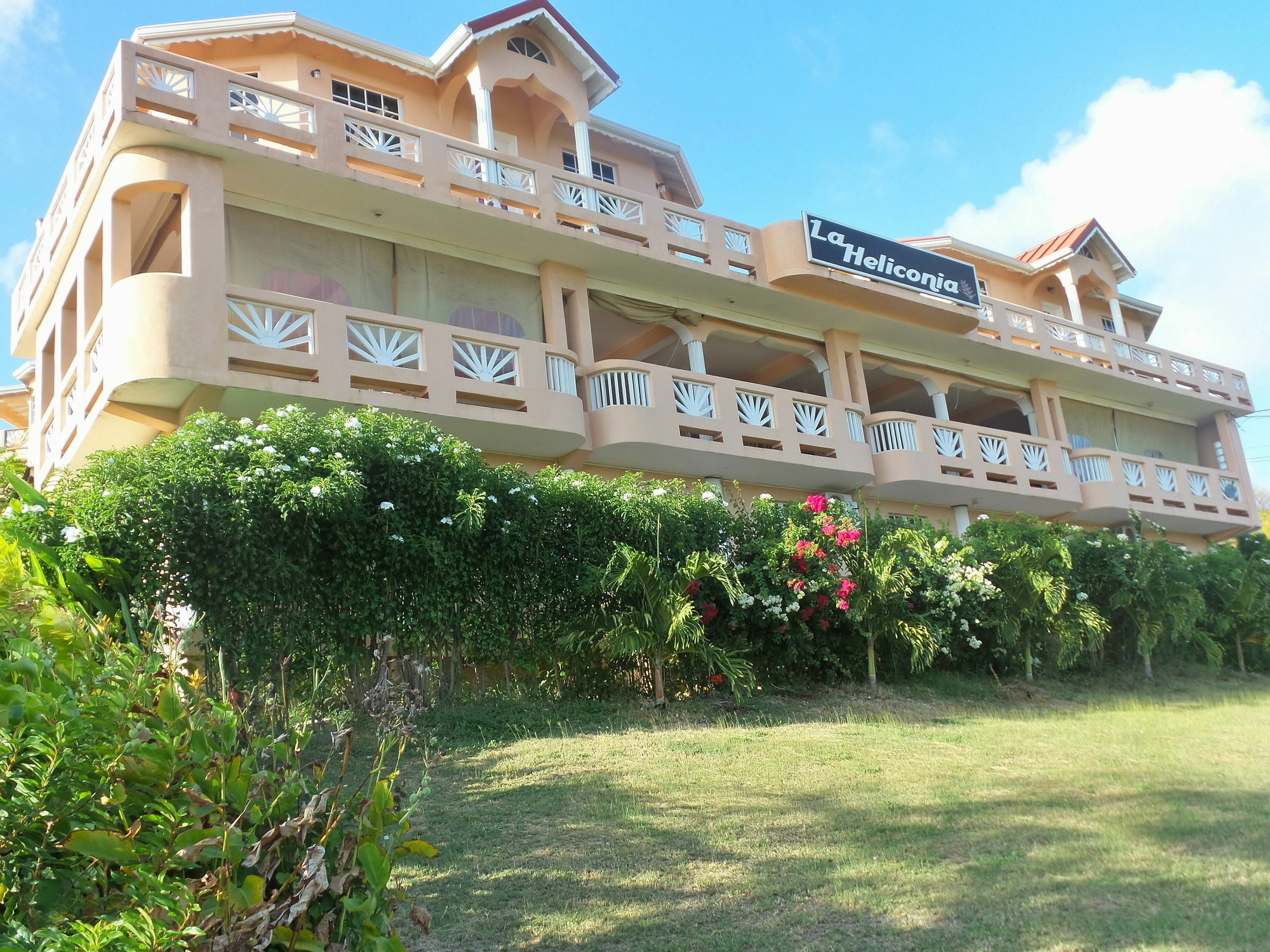 La Heliconia & Day Spa St. George's Dış mekan fotoğraf